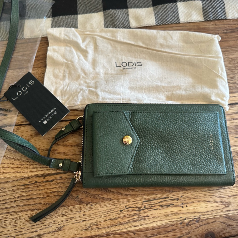 Green Lodis Leather Zip Around
